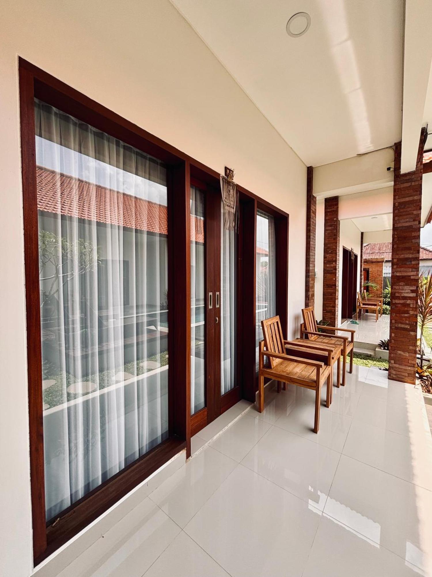 Kampana Homestay Uluwatu Esterno foto