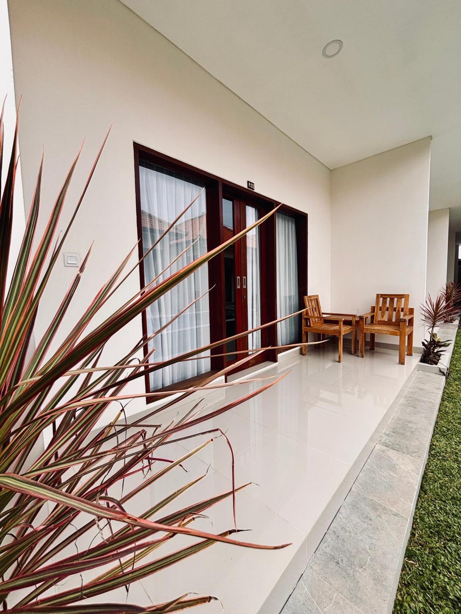 Kampana Homestay Uluwatu Esterno foto