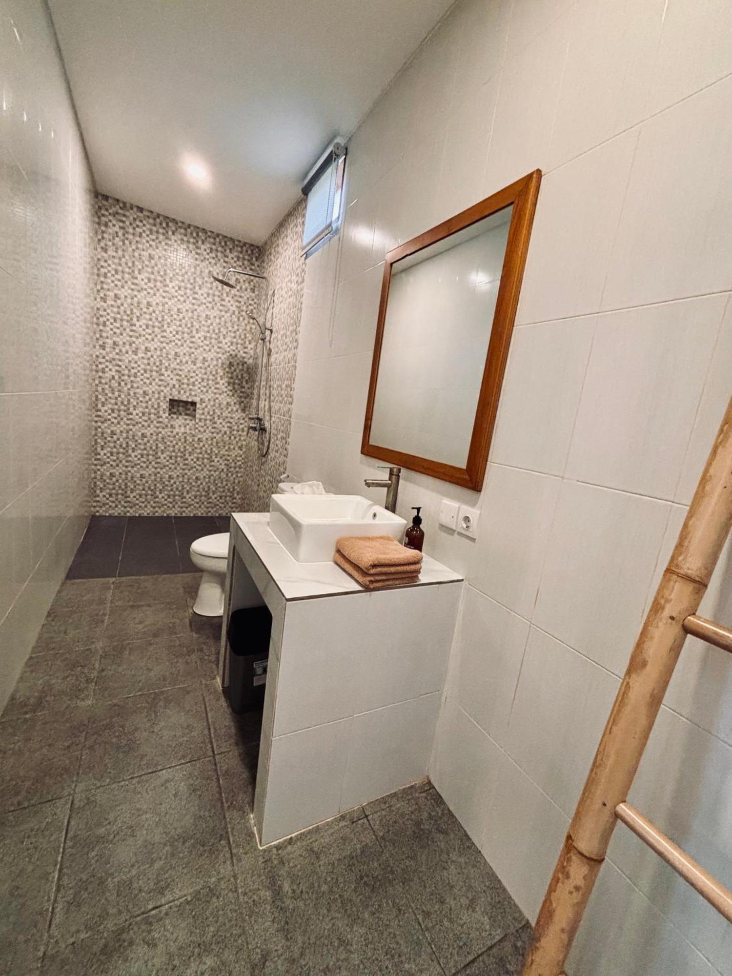 Kampana Homestay Uluwatu Esterno foto