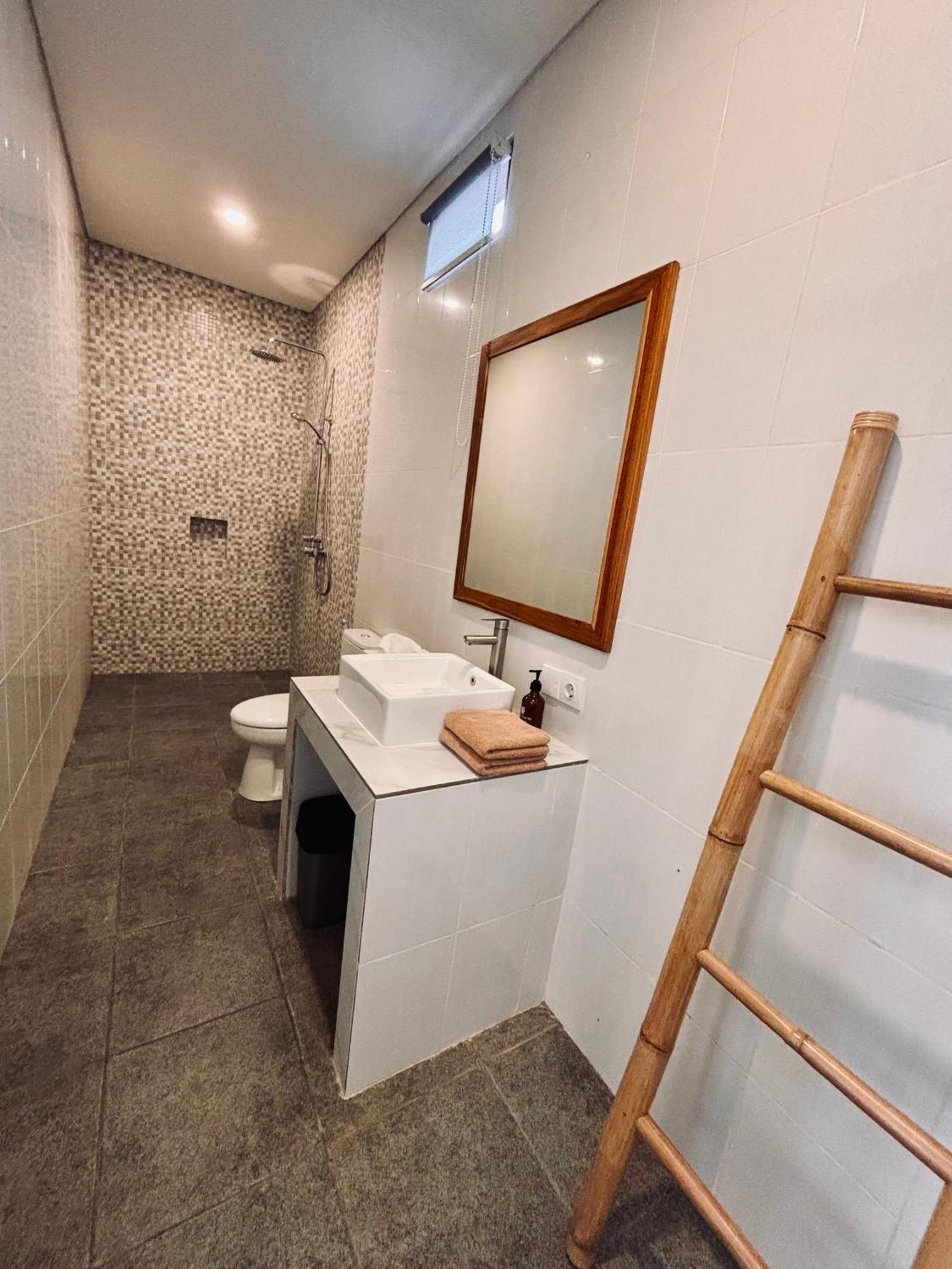 Kampana Homestay Uluwatu Esterno foto